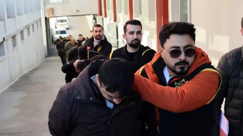 Adana'da Kahvehane Cinayeti: 2 Genç Öldürüldü, 11 Gözaltı