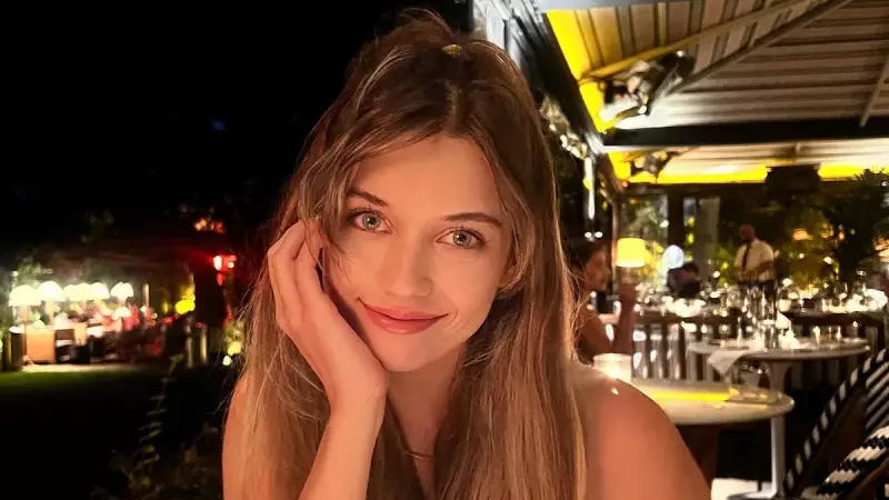 Afra Saraçoğlu'nun Annesi Sosyal Medyayı Salladı: Güzellik Genetikmiş!