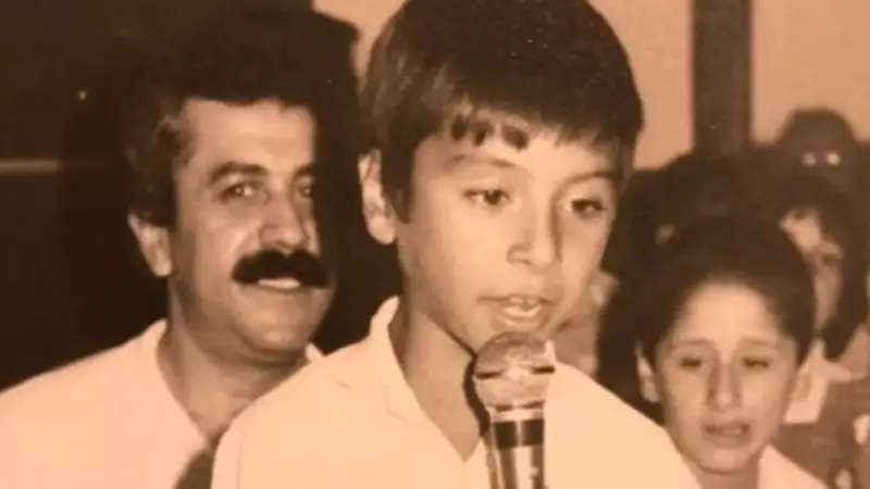 Alişan'ın Çocukluk Fotoğrafı Şaşırttı: Yetenek Küçük Yaşta Belliymiş!