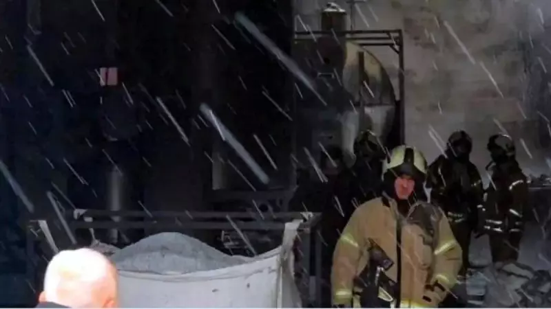 Arnavutköy'de Plastik Fabrikasında Yangın: Yaralanma Yok, Hasar Var