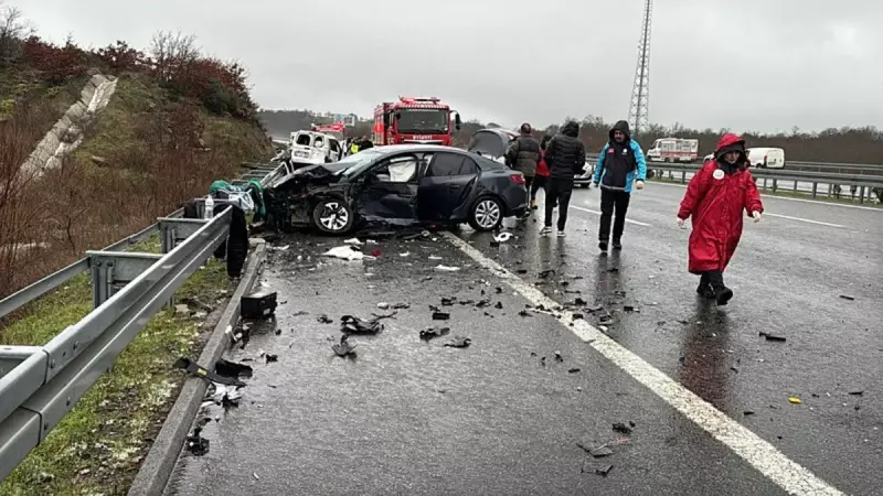 Balıkesir'de Zincirleme Kaza: 1 Ölü, 10 Yaralı