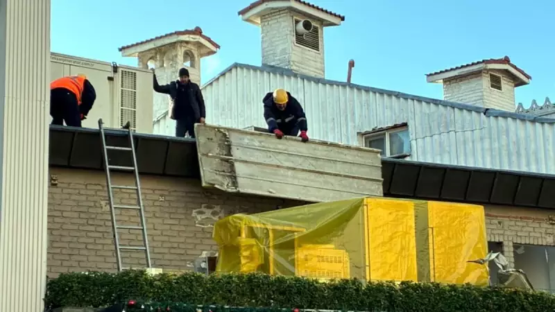 Bebek'te Kaçak Yapı Operasyonu: Baylan Pastanesi'nin Bölümleri Yıkıldı