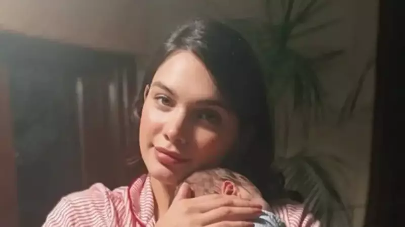 Beste Kökdemir'den Anne Olduktan Sonra İlk Paylaşım: Oğlunu Öpücüklere Boğdu!