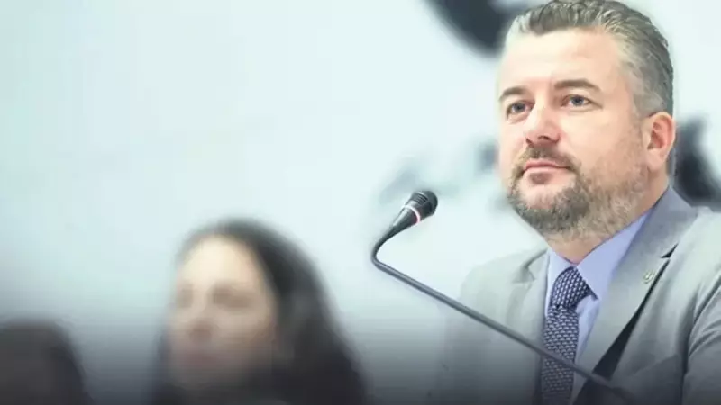 Buca Belediye Başkanı'nın Phuket Tatili, İşçilerin Maaş Kriziyle Gölgelendi