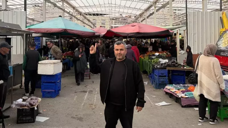 Buca'da Çatı Krizi: 400 Esnaf 2 Yıldır Açık Havada Çalışıyor