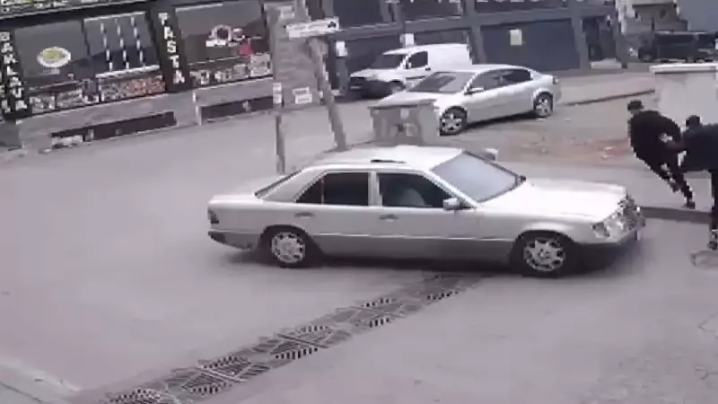 Bursa'da dehşet: Husumetlilerinin üzerine araç sürdü, zorla bindirmeye çalıştı!