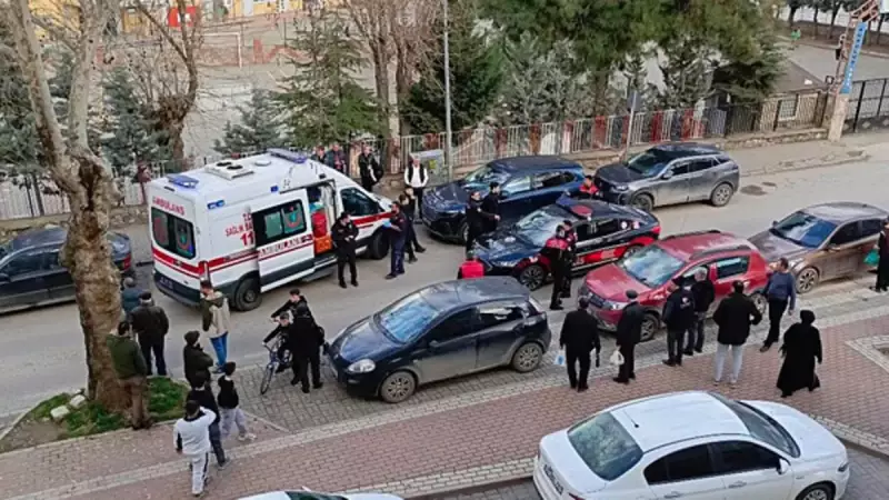 Bursa'da pas verme tartışması bıçaklı kavgaya döndü: 1 yaralı