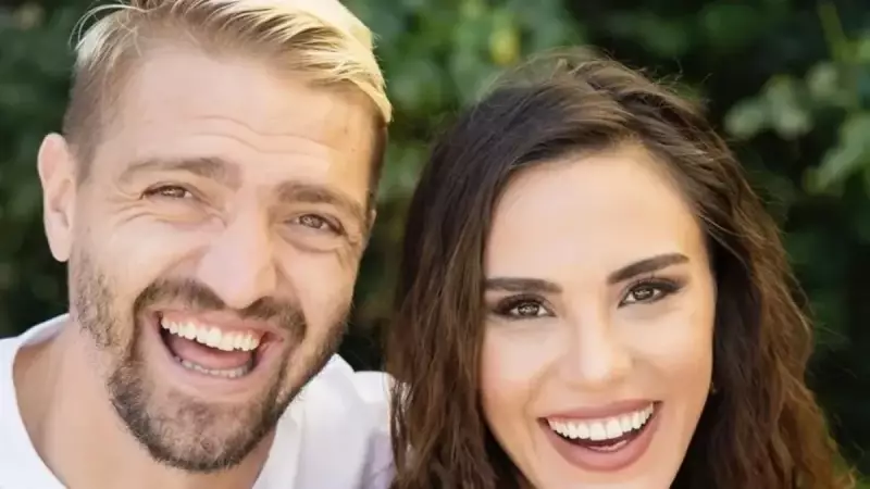 Caner Erkin ve Şükran Ovalı 9. Evlilik Yıl Dönümünü Kutladı