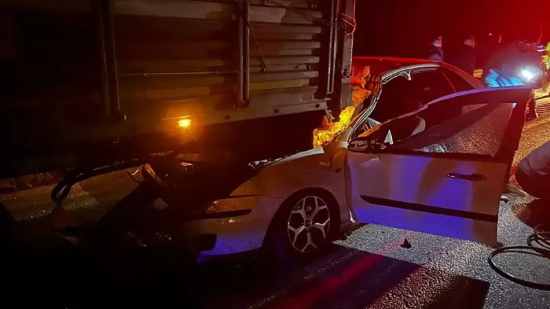 Canlı Yayında Kaza: Otomobil Tıra Arkadan Çarptı, 1 Kişi Öldü