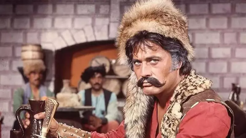 Cüneyt Arkın'ın Son İtirafı: 'Düşündükçe Ağlıyorum'