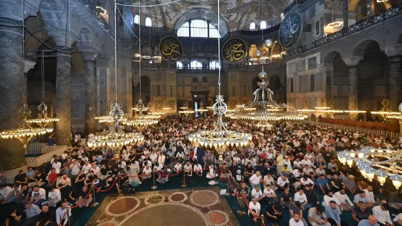 Cuma Hutbesi'nden Sosyal Medya Uyarısı: Dini İstismar Eden Gruplara Dikkat!
