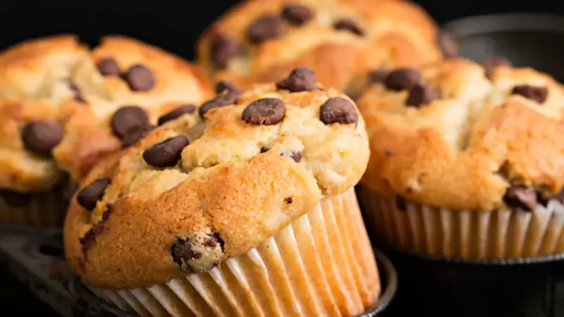 Damla Çikolatalı Muffin Tarifi: Çay Saatlerinin Pratik Lezzeti