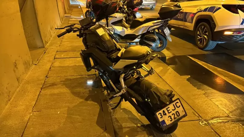 Dolmabahçe Tüneli'nde Motosiklet Kazası: Sürücü Ağır Yaralandı
