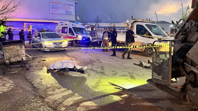Elazığ'da Belediye Çöp Kamyonu İşçiyi Ezdi: 54 Yaşındaki Bayram Kodad Hayatını Kaybetti