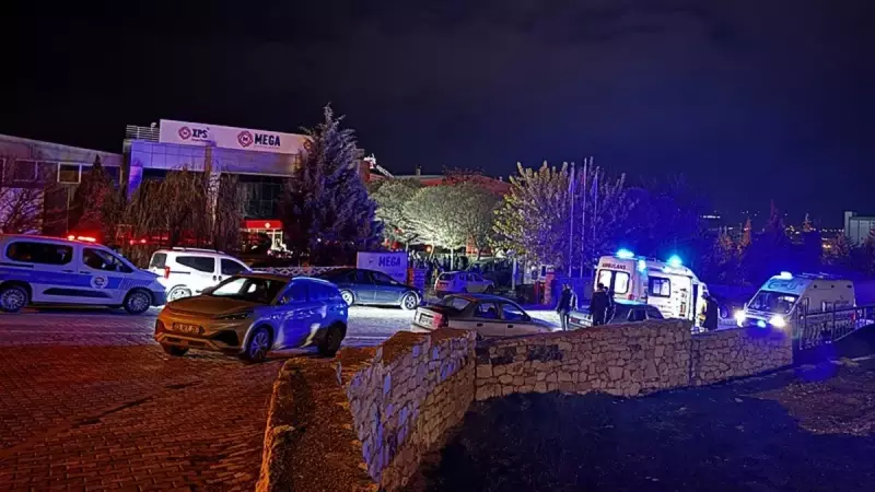 Elazığ'da Yalıtım Fabrikasında Yangın: 16 Kişi Dumandan Etkilendi