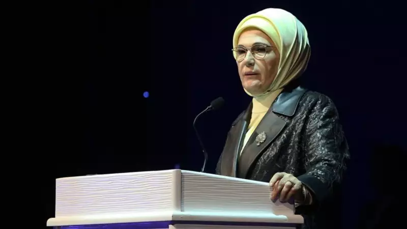 Emine Erdoğan, Palet Türk Müziği İlkokulu'nu Ziyaret Etti: 'Geleceği Yeşerten Emek'