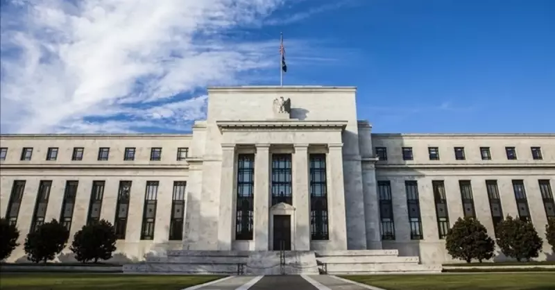 Fed'den Net Mesaj: Enflasyon Düşmeden Faiz İndirimi Yok