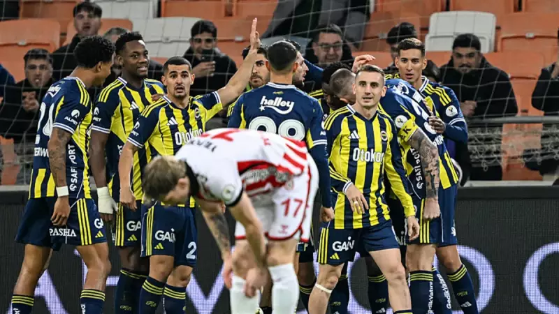 Fenerbahçe, Samsunspor'u 2-0 Yenerek Süper Kupa Finalinde Galatasaray'ın Rakibi Oldu