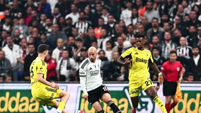 Fenerbahçe - Beşiktaş Derbisi: Muhtemel İlk 11'ler ve Şifresiz Yayın