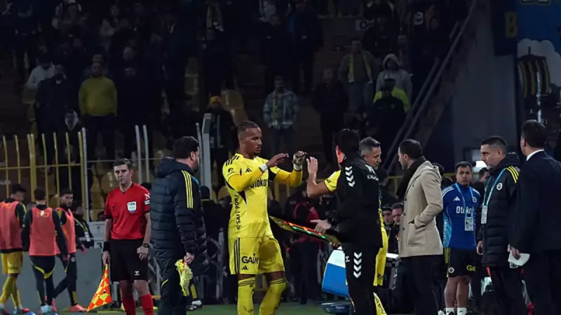 Fenerbahçe'de Archie Brown Şoku: 2 Ay Saha Dışı Kalacak