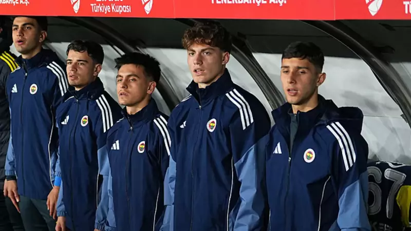 Fenerbahçe'de Genç Yıldız Adayları Derbide Süre Buldu: Karataş ve Ekici