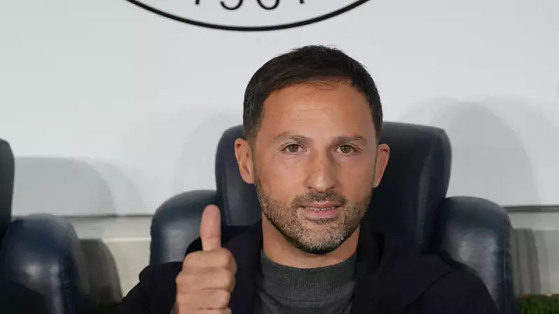 Fenerbahçe'de Saran'dan Tedesco'ya Transfer Sözü: 'Veto Ettiğin Oyuncuyu Almayacağız'