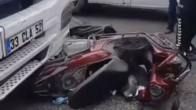 Haliliye'de Feci Kaza: Motosiklet Tırın Altında Kaldı, 1 Ölü