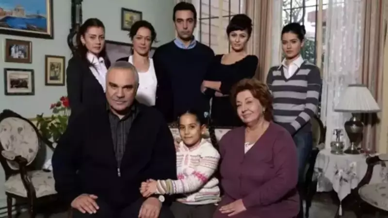 Hasan Küçükçetin'den Duygusal Paylaşım: Kızının İlk Karnesiyle Gururlandı