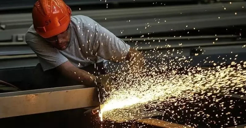 Çin İmalat Sektörü Nisan'da Büyüdü: PMI 50.4'e Yükseldi