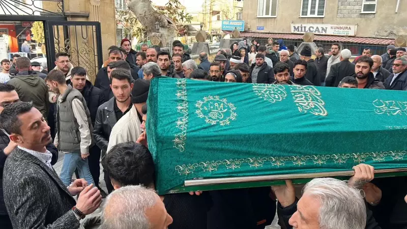 Kahramanmaraş'ta Trafik Kazası: Nişanlı Çift Hayatını Kaybetti, Yan Yana Defnedildi