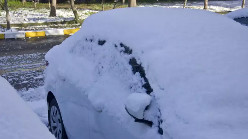 Karlı Havada Sileceklerinizi Korumak İçin Uzmanların Önerisi