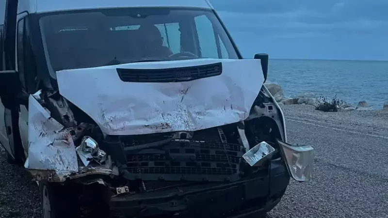 Kastamonu Cide'de Servis Kazası: 3 Öğrenci Yaralandı