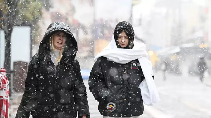 Meteoroloji Uyardı: İstanbul'da Kar Yağışı Kuvvetlenecek!