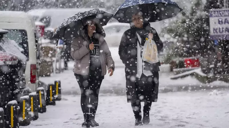 Meteoroloji'den İstanbul için Fırtına ve Kar Uyarısı: Sıcaklık 10 Derece Düşecek