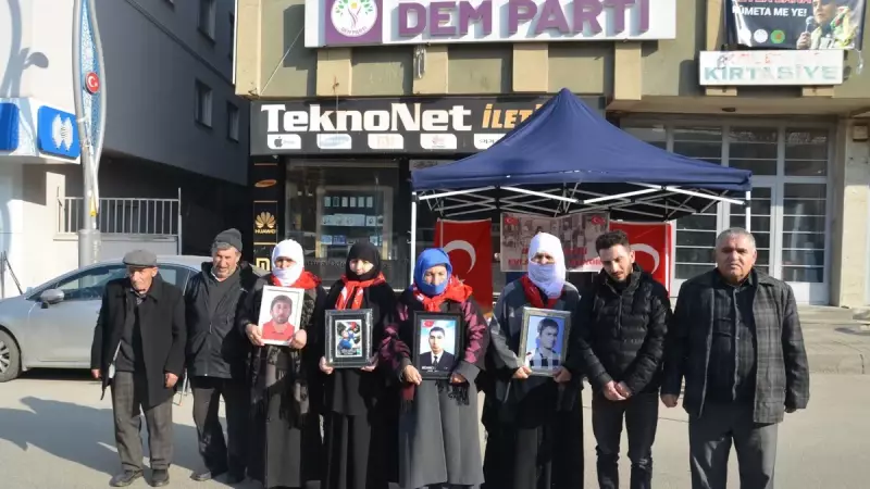 Muş'ta 10 Yıldır Sürüyor: Ailelerin Evlat Nöbeti ve Teslim Ol Çağrısı