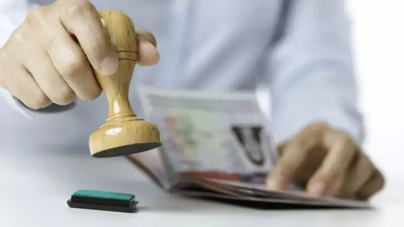 Nüfus Cüzdanından En Hızlı Silinen 10 İsim! Mahkeme Yolları Göz Kırpıyor