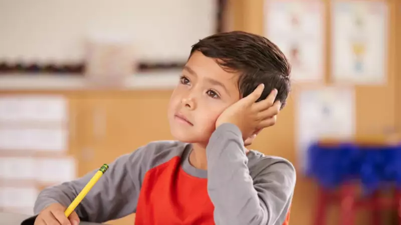 Çocuğunuzun Dalgınlığı Epilepsi Habercisi Olabilir: İşte Sessiz Belirtiler