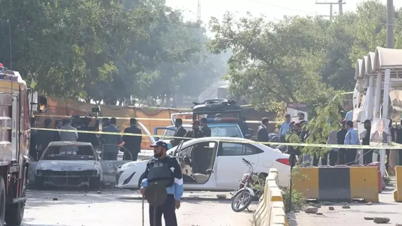 Pakistan'da Motosikletli Terör: 1 Ölü, 16 Yaralı