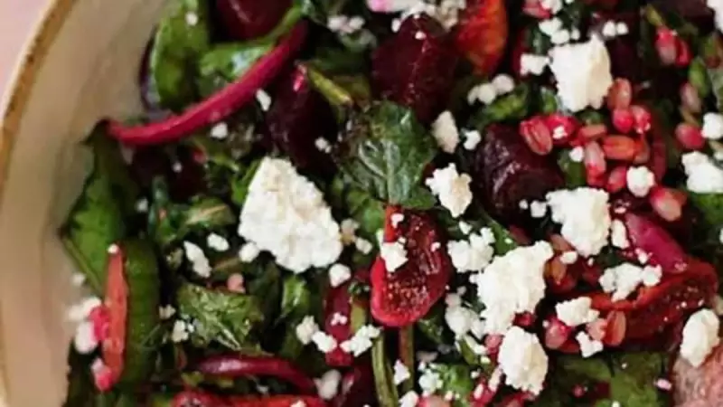 Pancar Salatası Tarifi: Sevilmeyen Pancarı Sofraların Yıldızı Yapan Formül