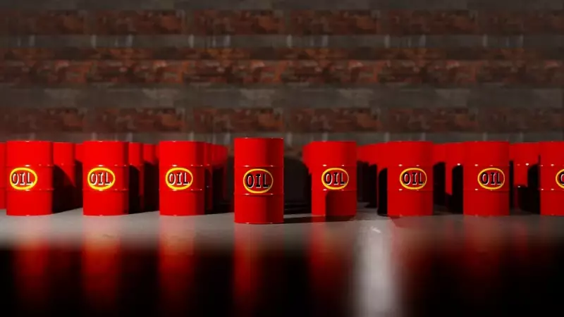 Petrol Fiyatları İki Cephede Gerilimle Sarsılıyor: Venezuela ve Körfez