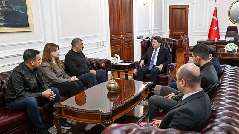 Rojin Kabaiş'in Babası Adalet Bakanı ile Görüştü: 'Her Şey Çözülecek'