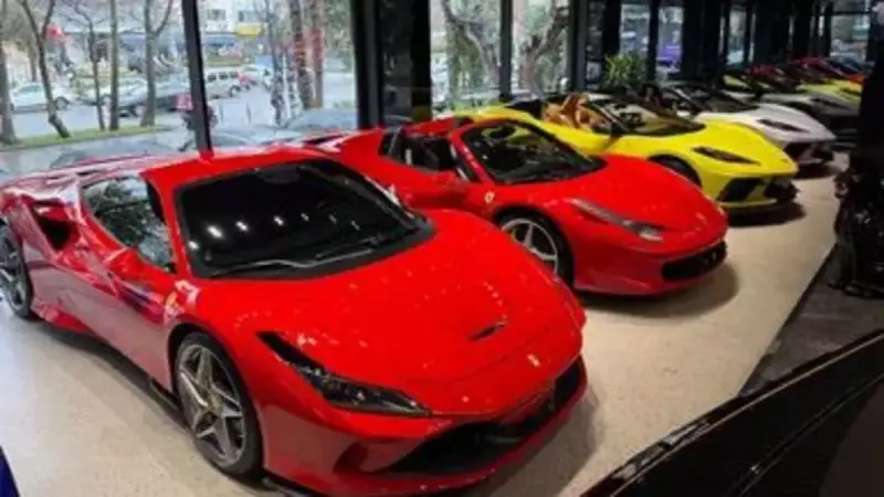 S Class Oto Galerisi'nde 10 Milyar TL'lik Vurgun İddiası: Polis Araçları Çıkardı