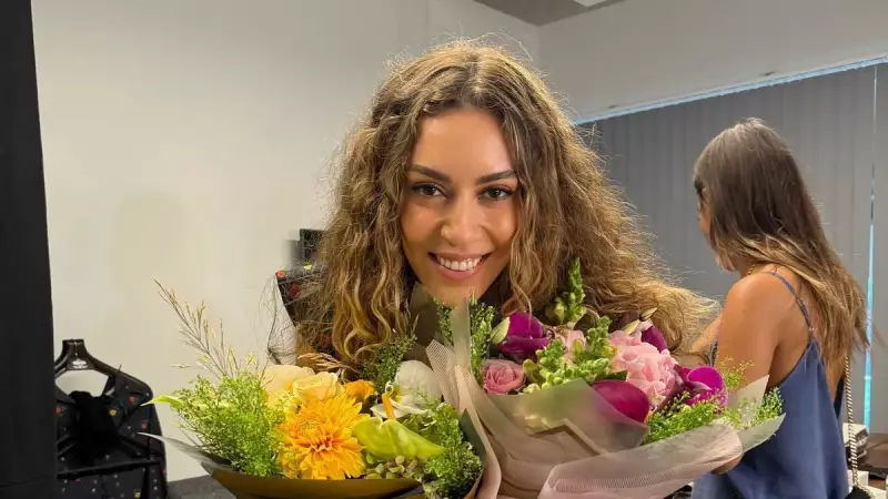 Sinem Kobal'ın Aralık Paylaşımı Sosyal Medyayı Salladı!