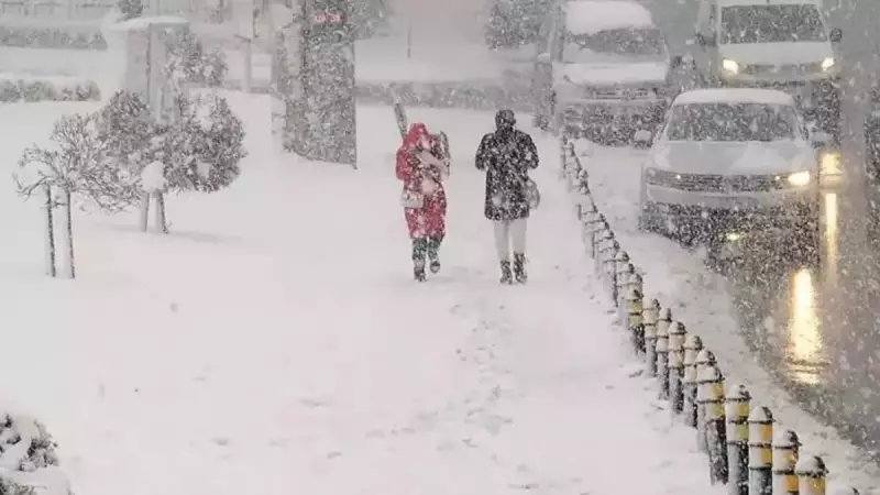 İstanbul Valiliği'nden Kar Uyarısı: Kar Geri Dönüyor, Tarih Verildi!