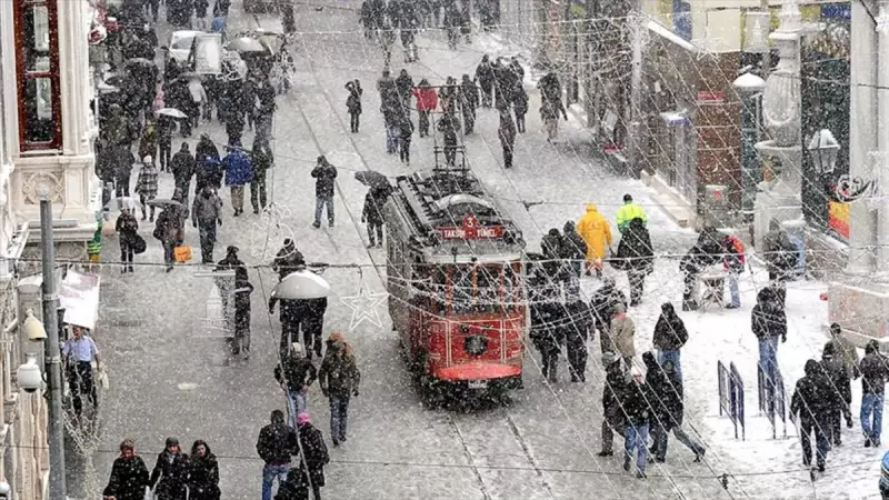 İstanbul'da 12 Ocak Pazartesi Okullar Tatil Mi? Valilik Kararı Bekleniyor