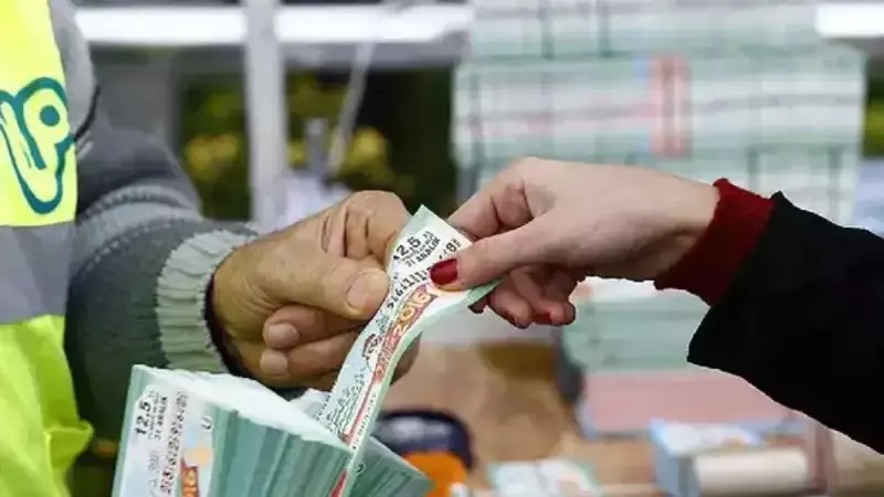 İstanbul'da Cami Önlerinde Piyango Bileti Satışı Yasaklandı