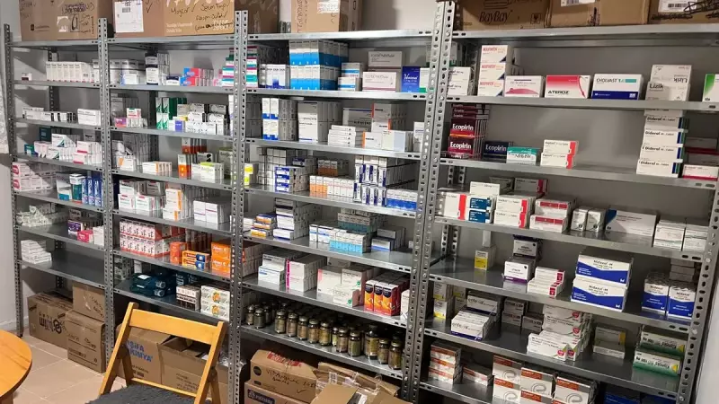 İstanbul'da Ruhsatsız İlaç Operasyonu: 5 Bin Kutu Ele Geçirildi