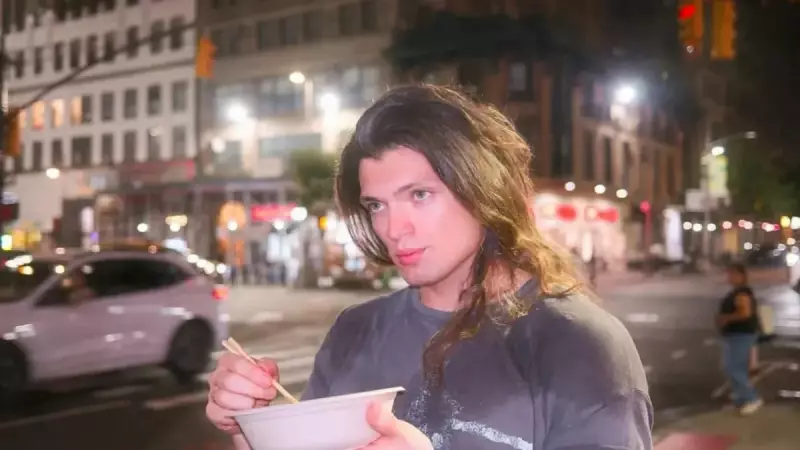 Survivor 2026 Gönüllüler'in Yıldızı Onur Alp Çam: Akademisyen, Model ve Sporcu