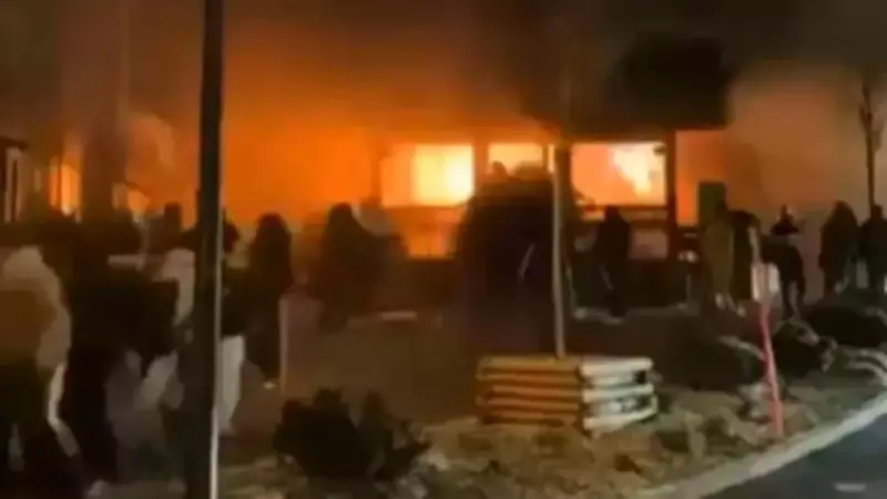 İsviçre'de Yılbaşı Faciası: Maytaplı Mum Şüphesi, 40'tan Fazla Ölü