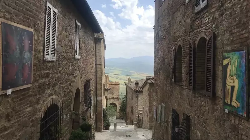 İtalya'nın Toskana'sında Orta Çağ Kasabası Yeni Sakinlerine 20.000 Euro Veriyor!